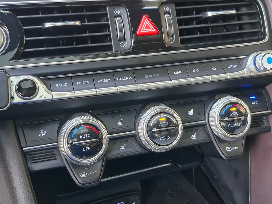 جينيسيس G70  2020 