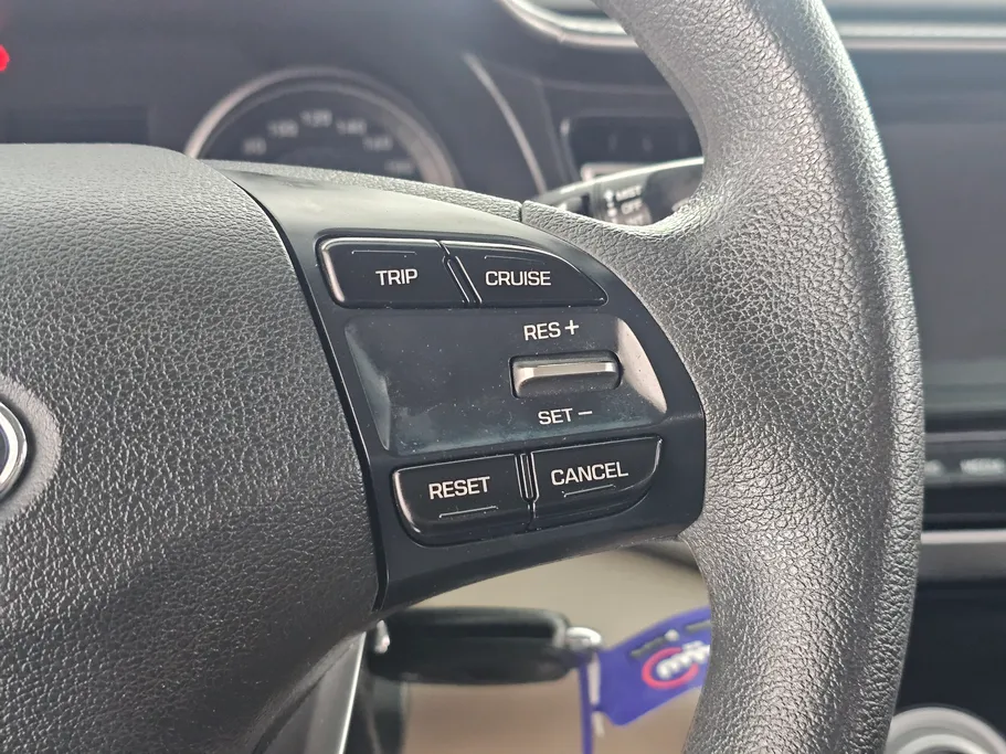 2019 Hyundai Elantra GLS 