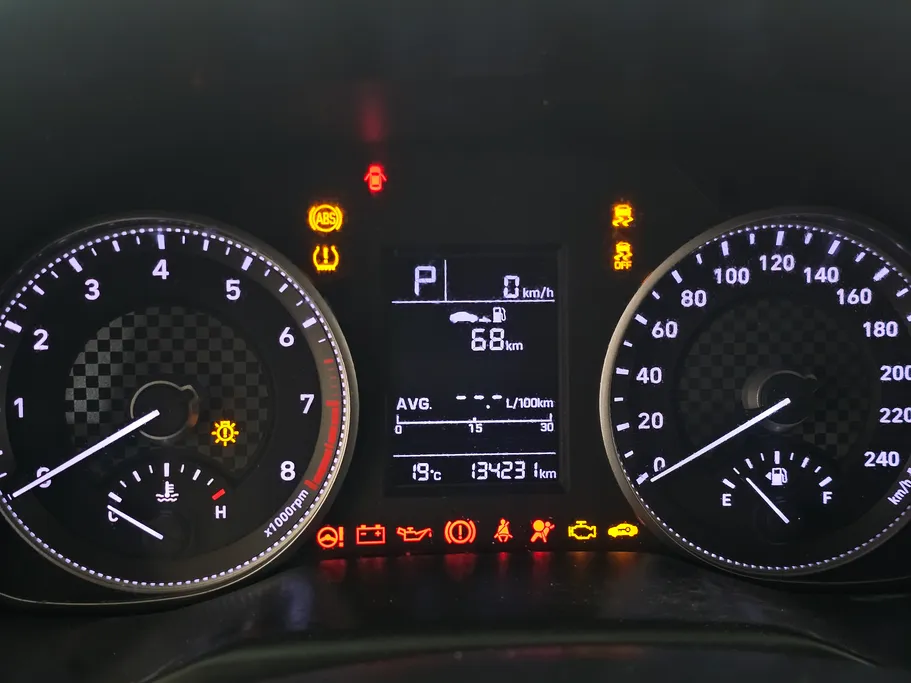 2019 Hyundai Elantra GLS 