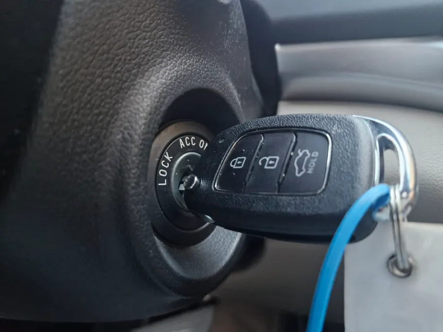 2019 Hyundai Elantra GLS 