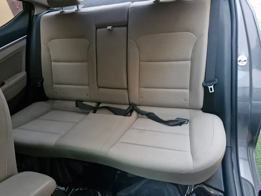 2019 Hyundai Elantra GLS 