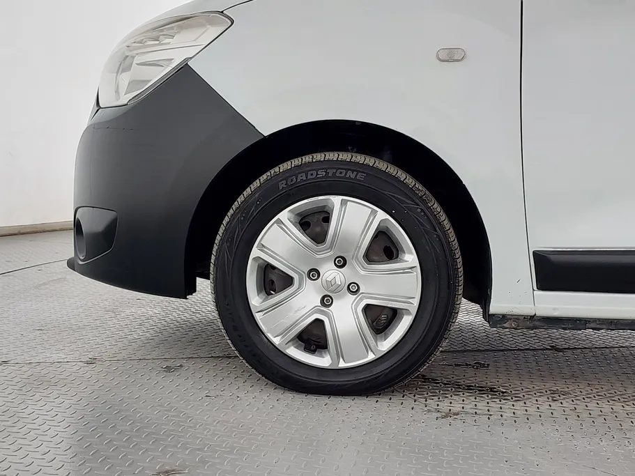 2021 Renault Docker Van بضاعة 