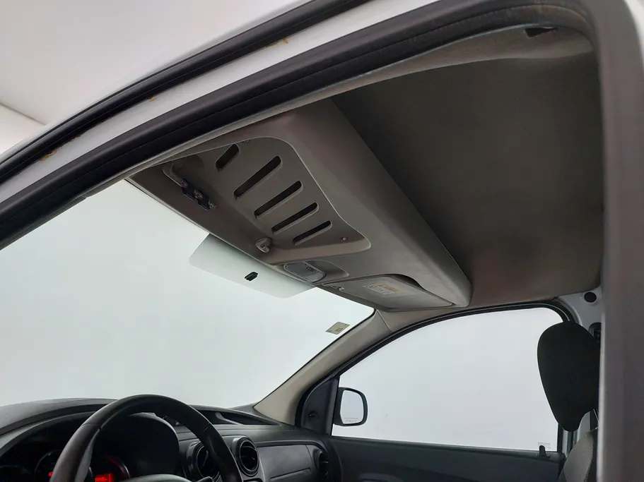 2021 Renault Docker Van بضاعة 