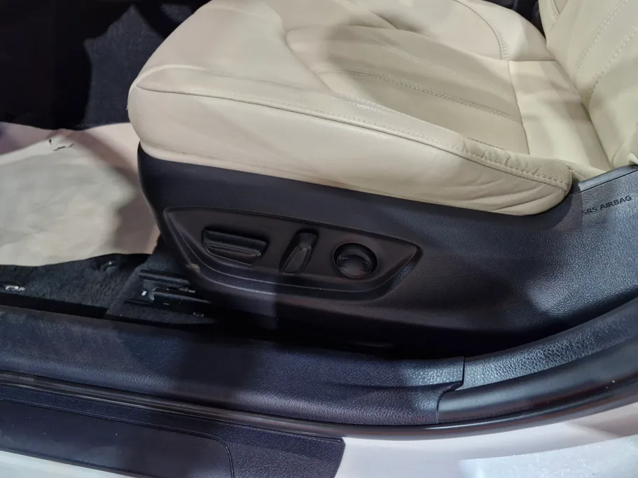 تويوتا افالون Touring 2022 