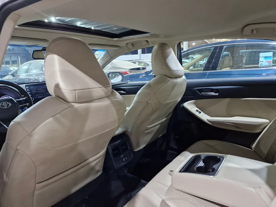 تويوتا افالون Touring 2022 