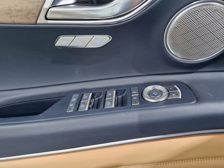 2024 Genesis GV80 Royal 