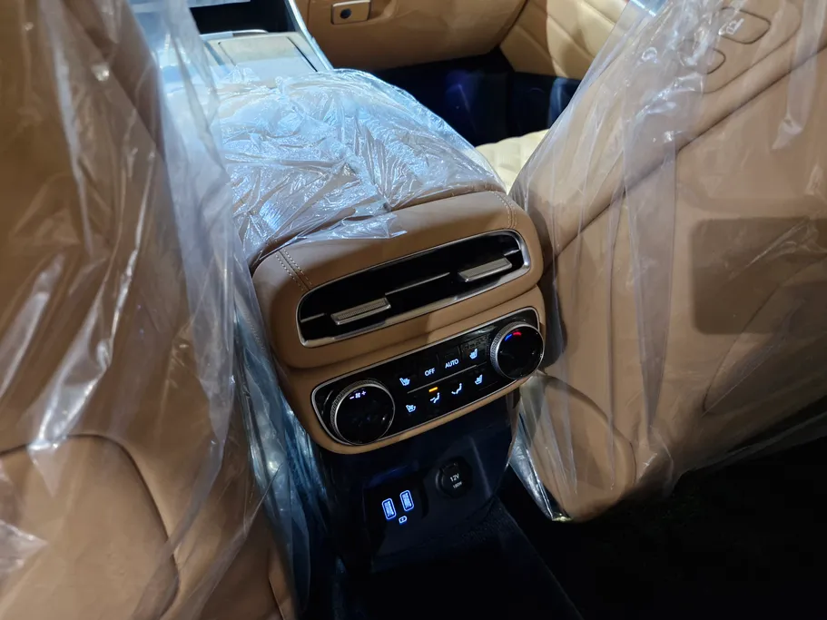 2024 Genesis GV80 Royal 