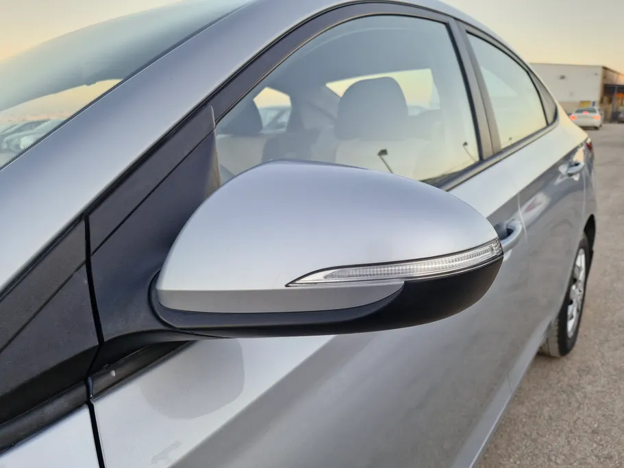 2023 Hyundai Accent Smart 