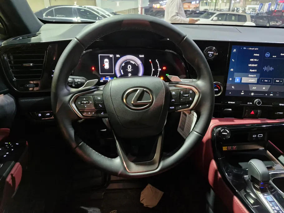 2025 Lexus NX 350h AH 