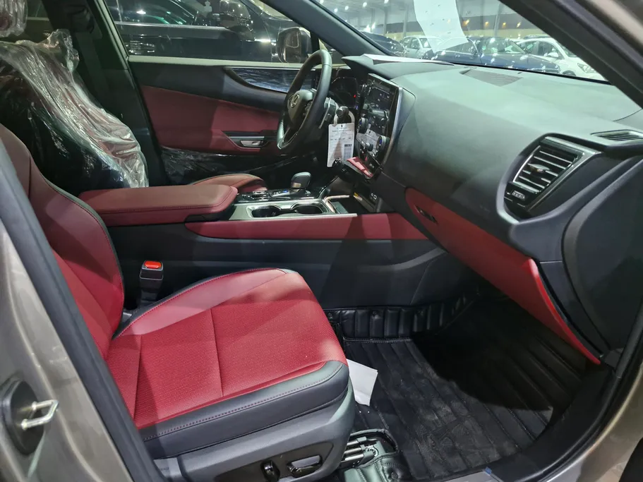 2025 Lexus NX 350h AH 