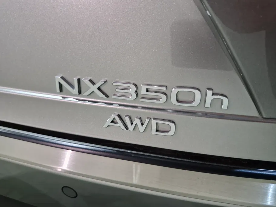 2025 Lexus NX 350h AH 