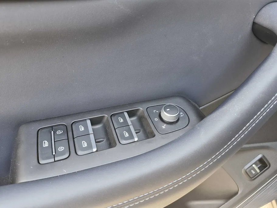 رينو كوليوس ايقونيك 2026 