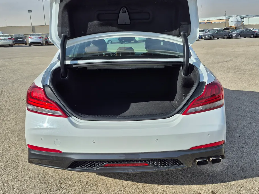 جينيسيس G70  2020 