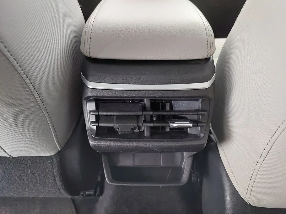 جيلي امجراند GS 2023 