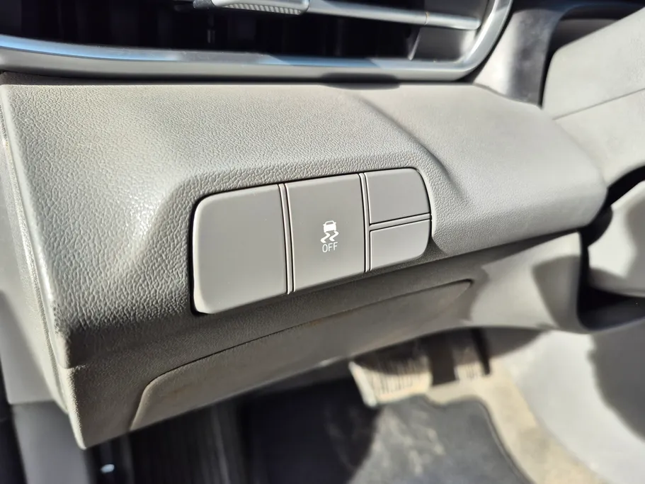 2023 Hyundai Elantra Smart 