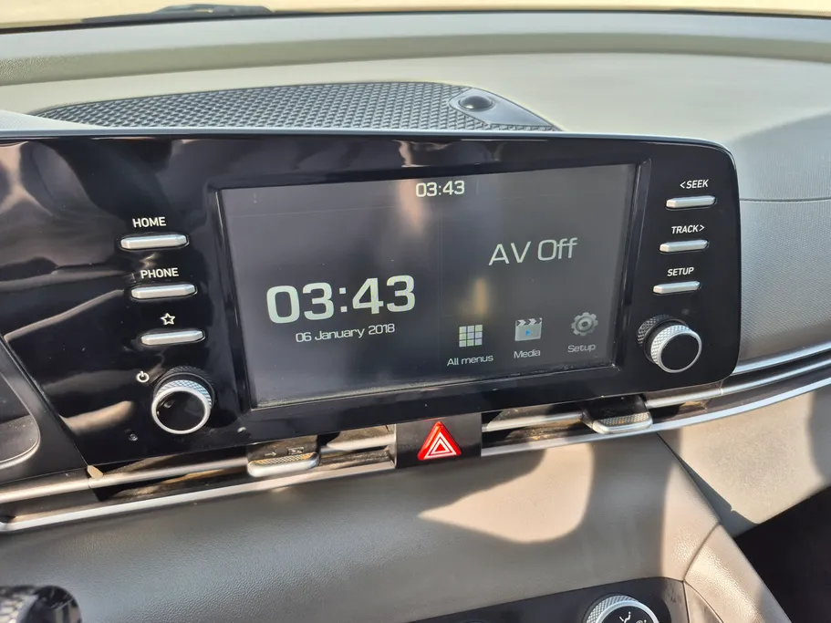 2023 Hyundai Elantra Smart 