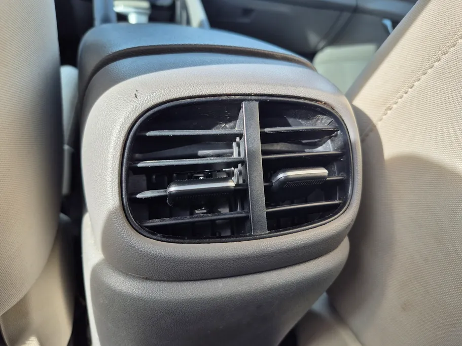 2023 Hyundai Elantra Smart 