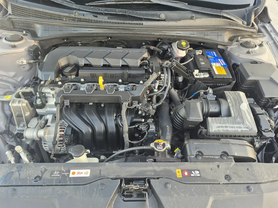 2023 Hyundai Elantra Smart 