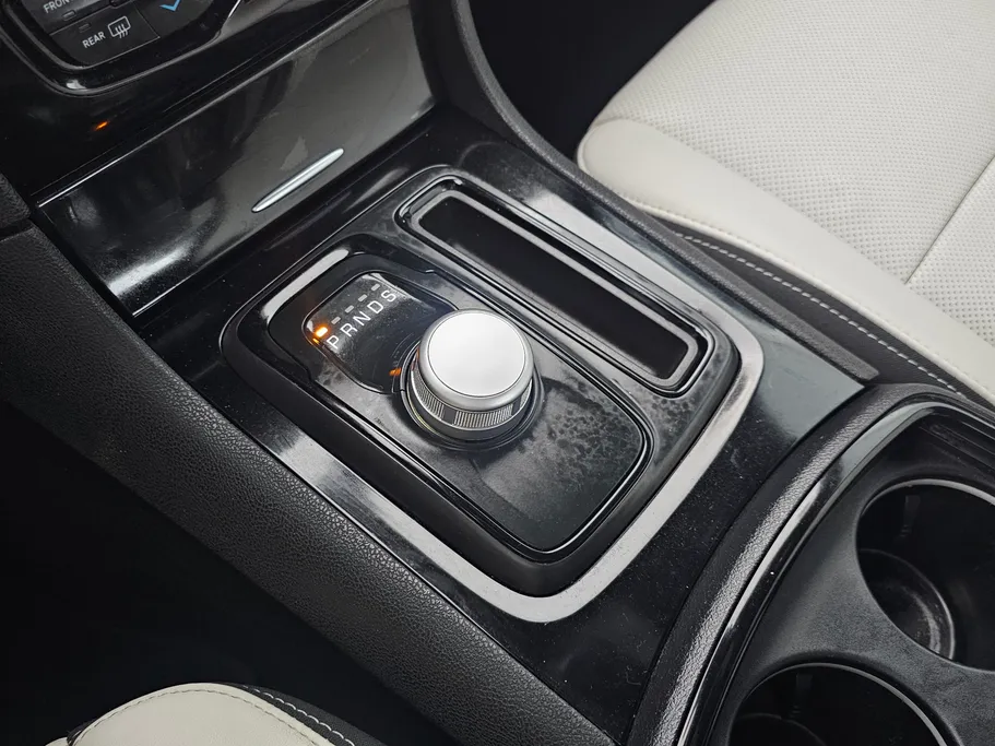 كرايسلر 300 S 2021 