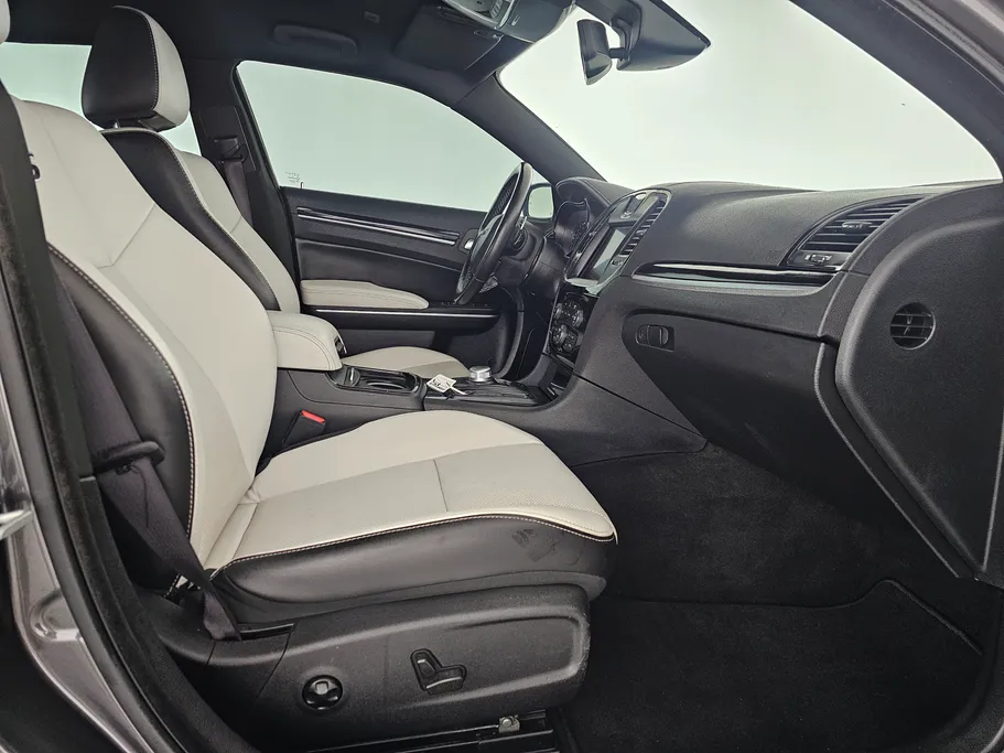 كرايسلر 300 S 2021 