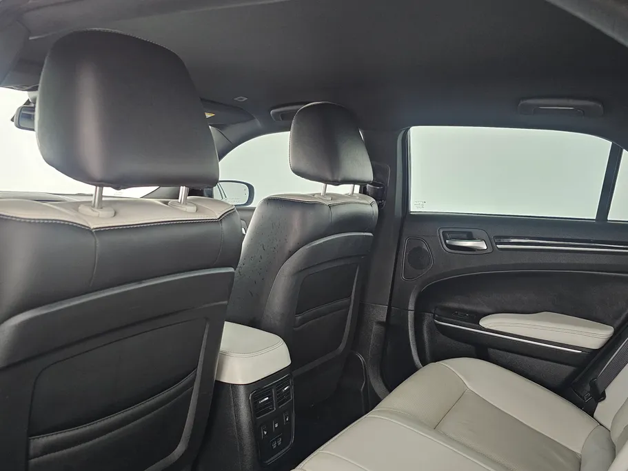 كرايسلر 300 S 2021 