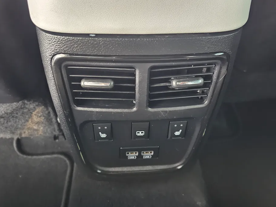 كرايسلر 300 S 2021 