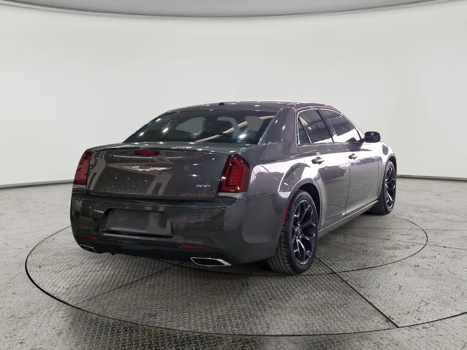 2021 Chrysler 300 S 