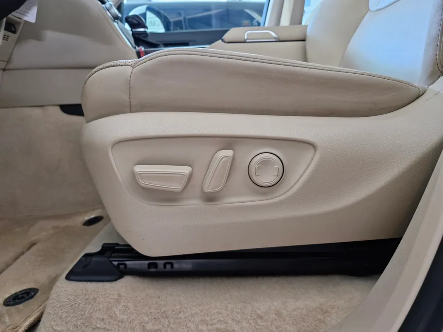 تويوتا لاندكروزر GXR4 2024 