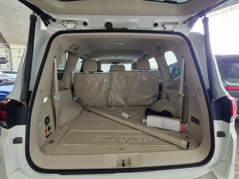 تويوتا لاندكروزر GXR4 2024 