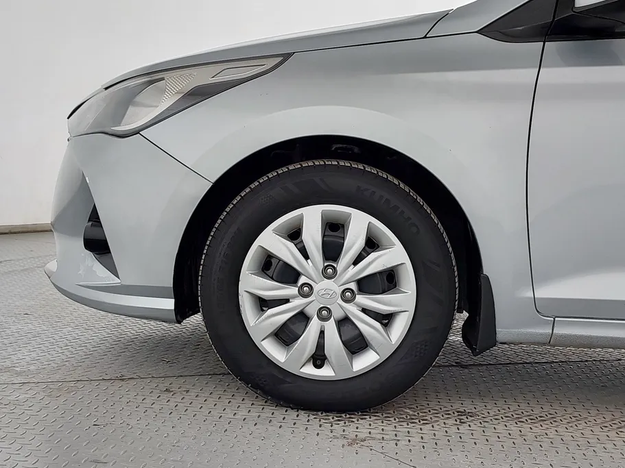 هيونداي اكسنت سمارت 2023 