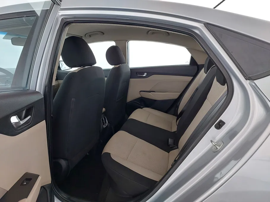 هيونداي اكسنت سمارت 2023 