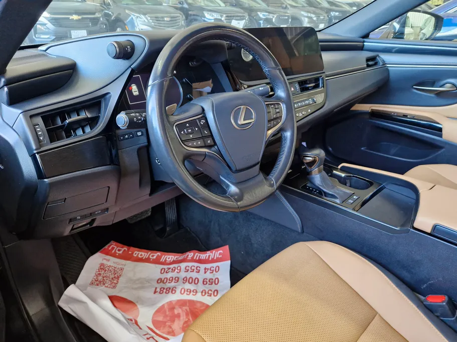 لكزس ES 300 AH Hybrid  2023 
