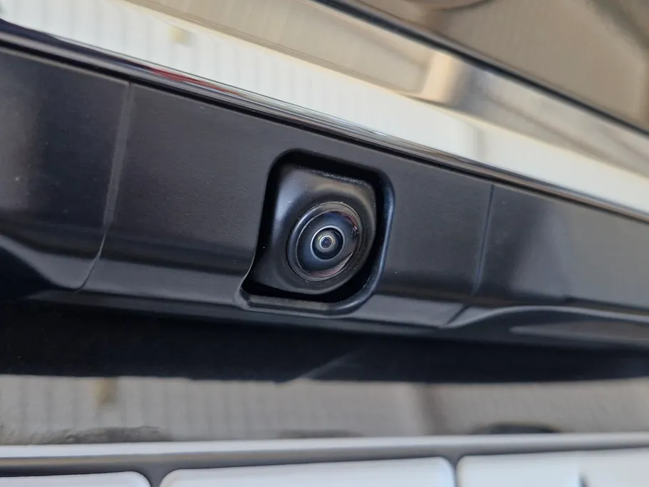 لكزس ES 300 AH Hybrid  2023 