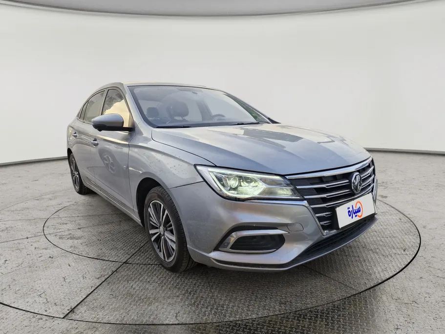 ام جي 5 LUX 2023 