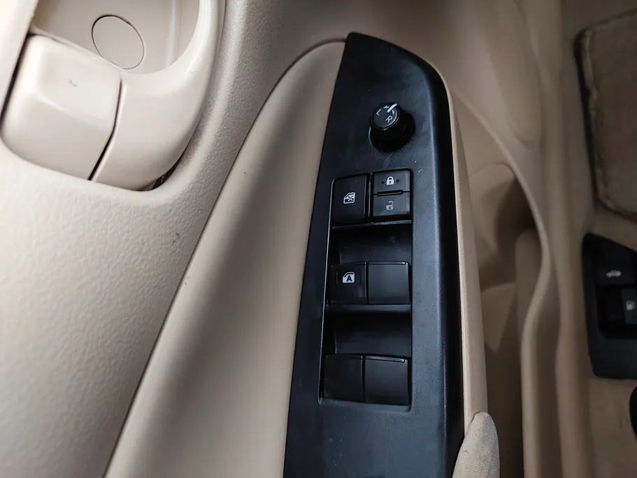 تويوتا يارس Y 2019 