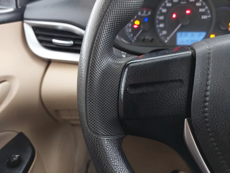 تويوتا يارس Y 2019 