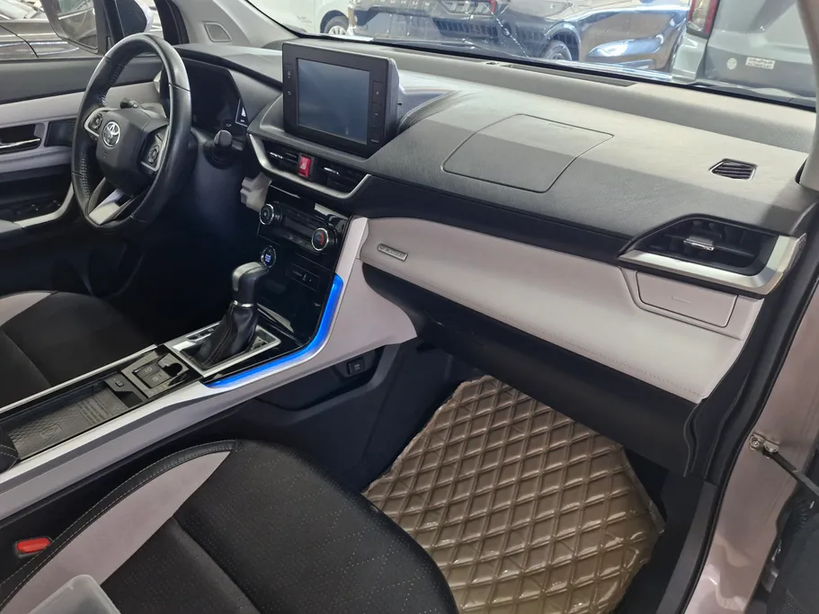 2023 Toyota Veloz GLX 