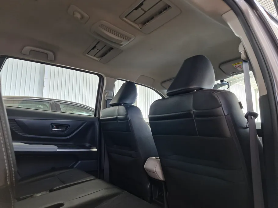 2023 Toyota Veloz GLX 