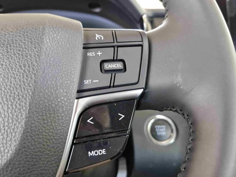 تويوتا كامري LE 2026 