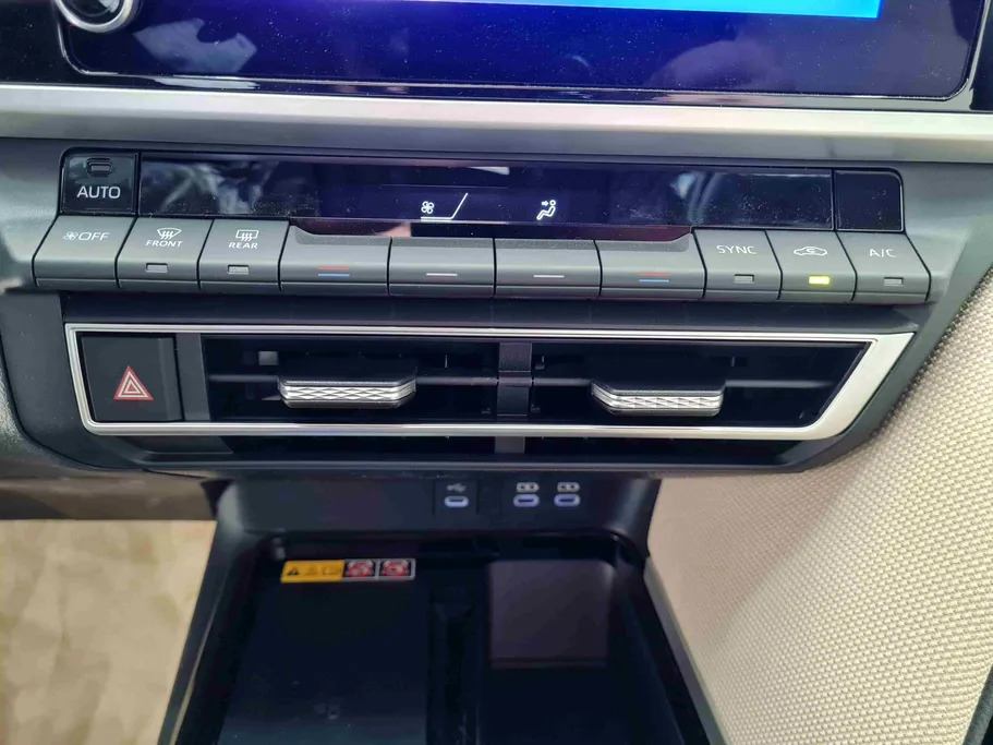 تويوتا كامري LE 2026 