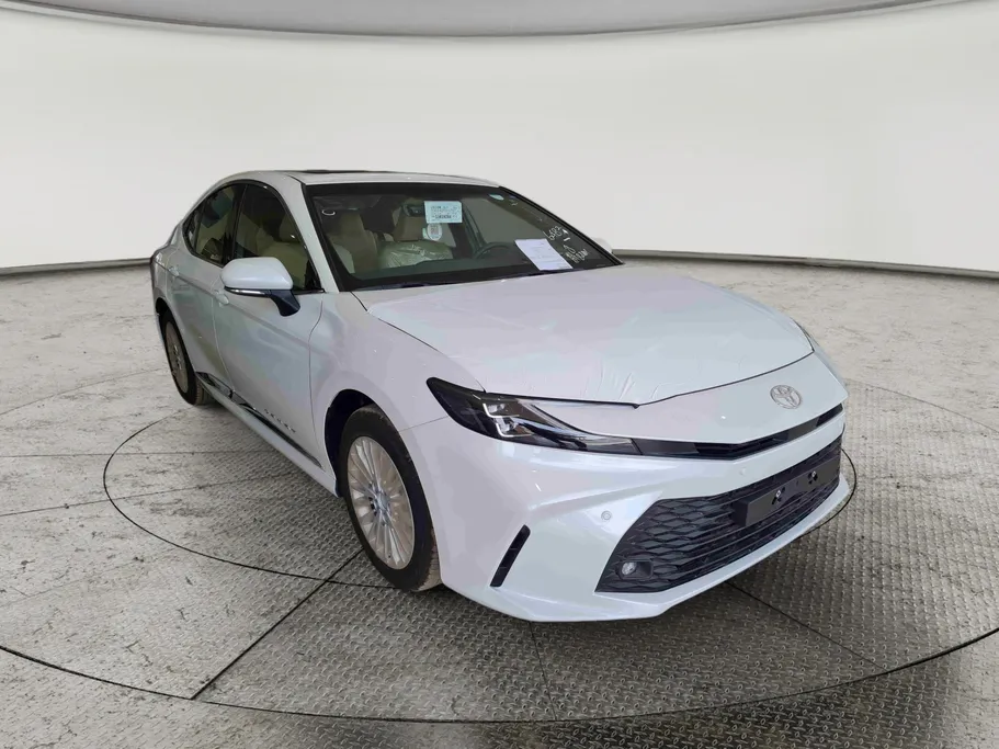 تويوتا كامري LE 2026 