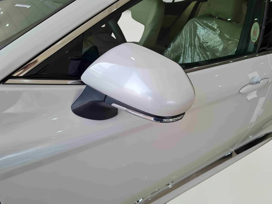 تويوتا كامري LE 2026 