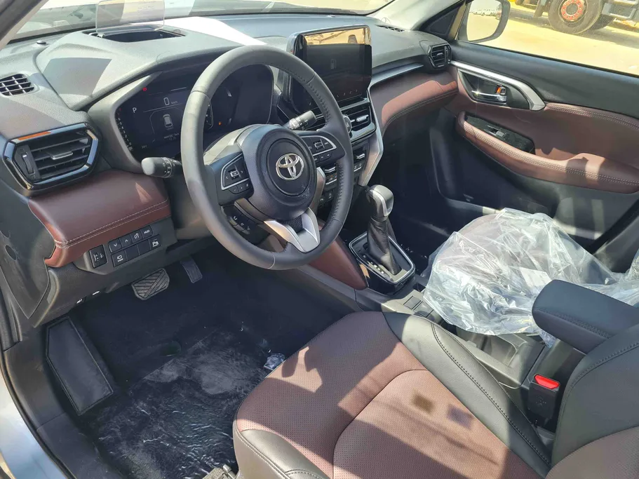 تويوتا أوربان كروزر GLX 2026 