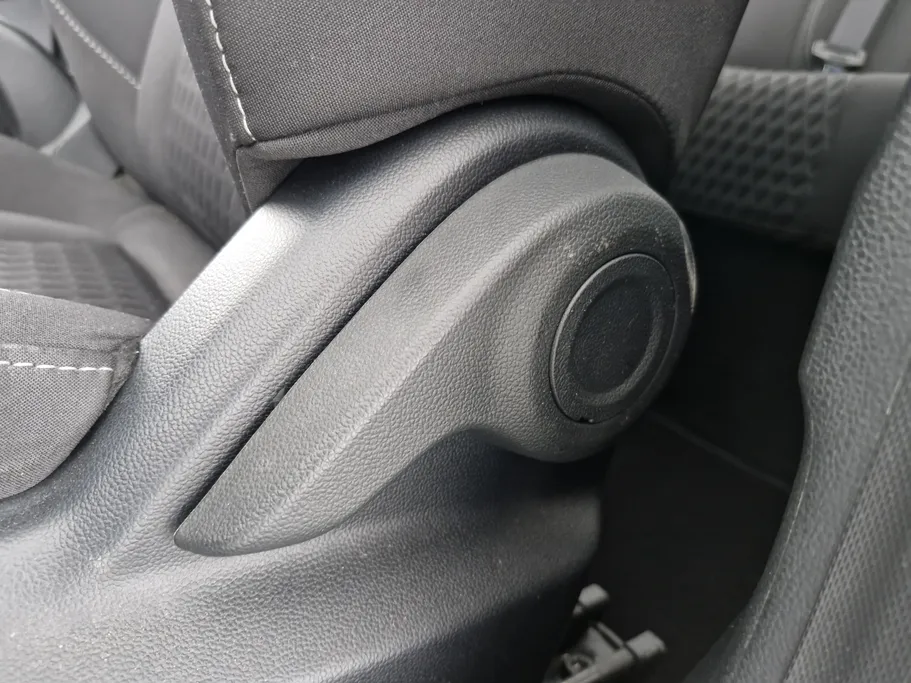 ام جي 5 STD 2023 