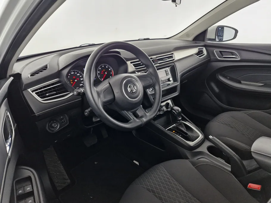 ام جي 5 STD 2023 