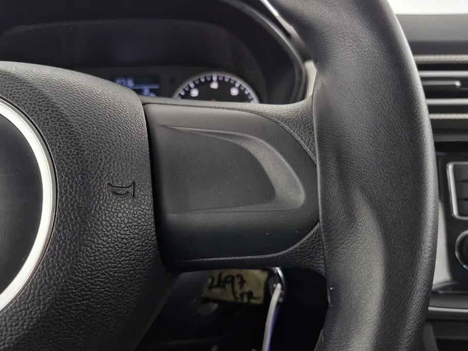 ام جي 5 STD 2023 