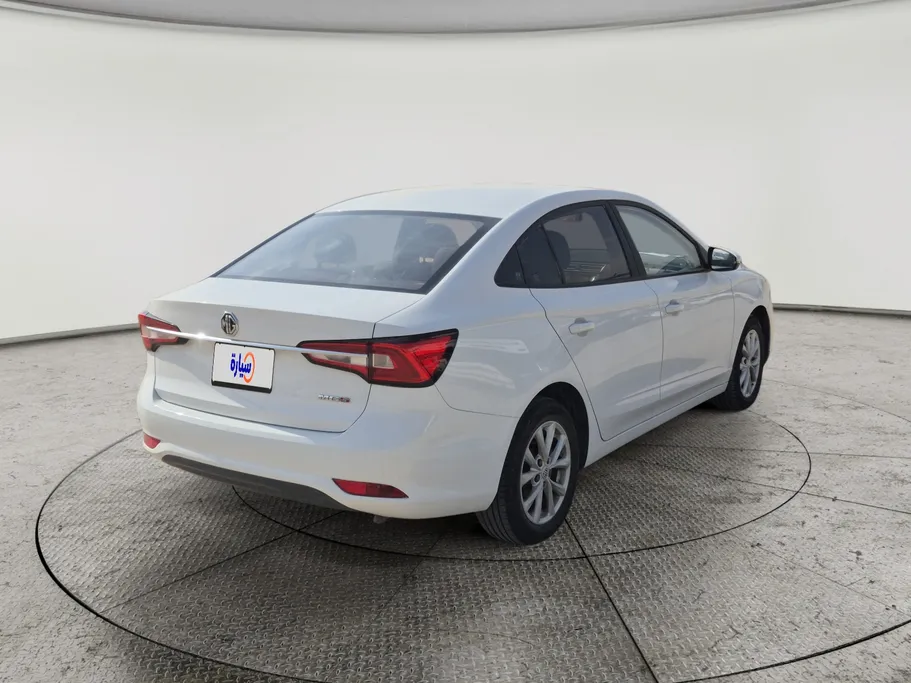 ام جي 5 STD 2023 