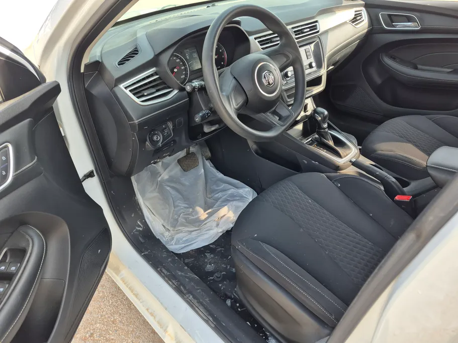 ام جي 5 STD 2023 