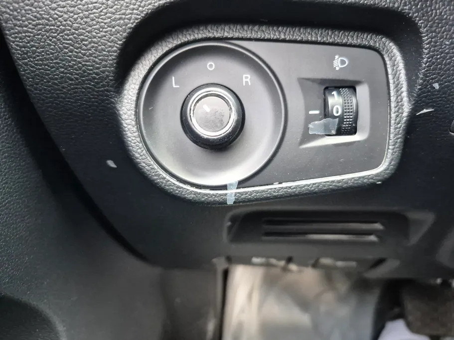 ام جي 5 STD 2023 