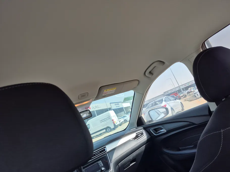 ام جي 5 STD 2023 